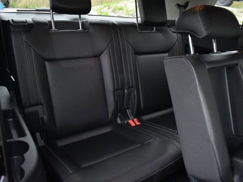 Used 2018 Volkswagen Atlas SE FWD image 14