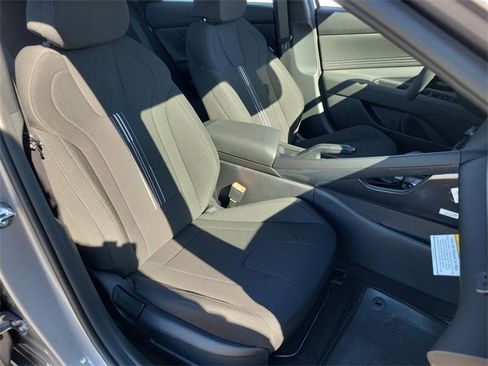 New 2026 Hyundai Elantra Sport image 17