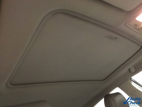 Used 2009 Toyota Avalon Limited image 38