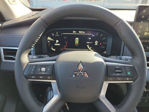 New 2026 Mitsubishi Outlander SEL FWD image 27