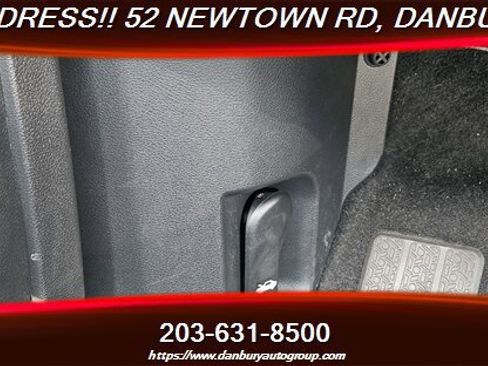 Used 2023 Nissan Ariya FWD image 29