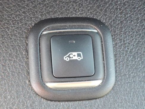 Used 2021 Mercedes-Benz Sprinter 3500 image 30