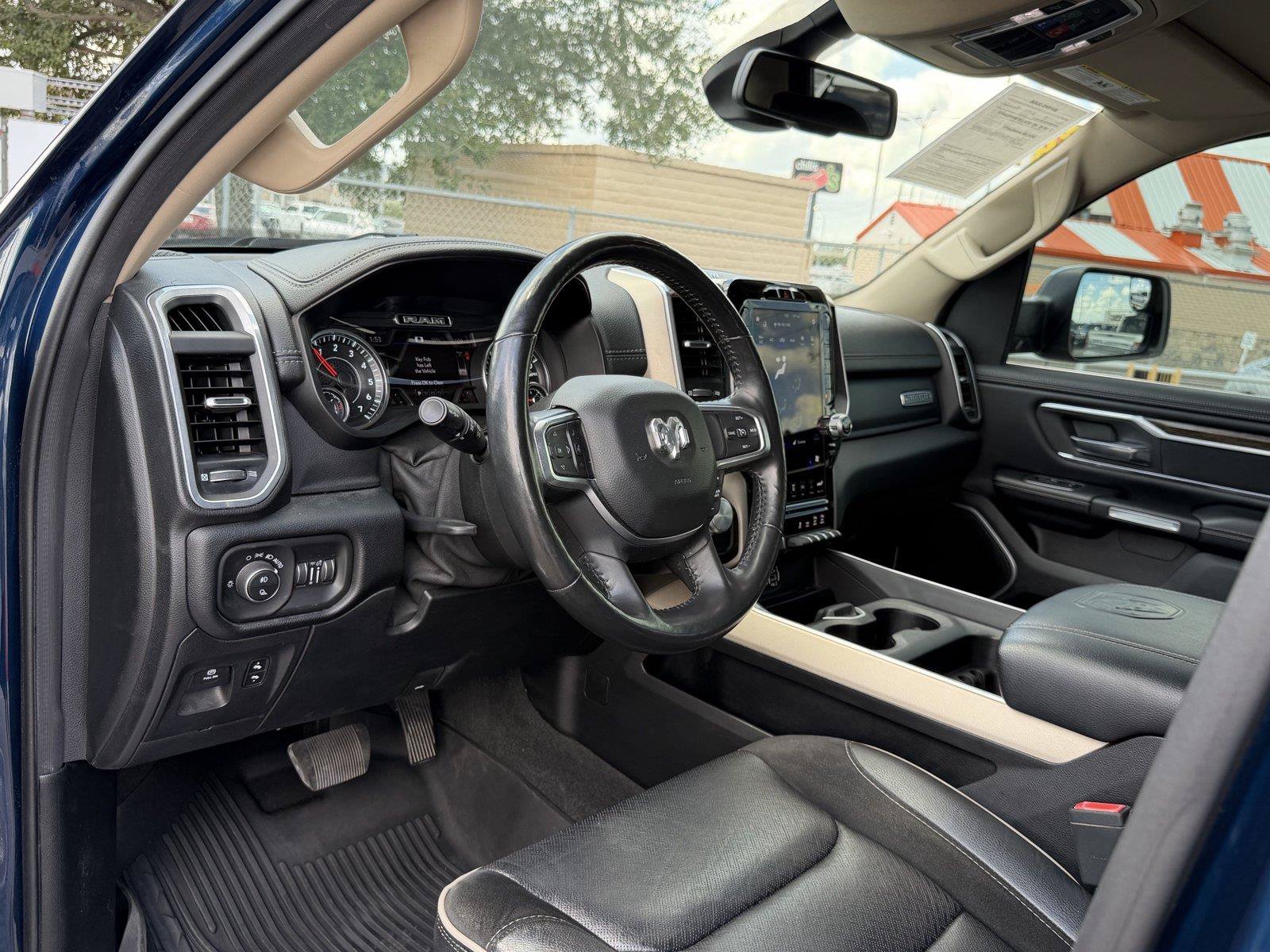 Used 2020 RAM 1500 Laramie AWD/4WD image 16
