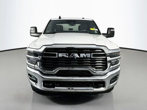 Used 2025 RAM 2500 Big Horn AWD/4WD image 2