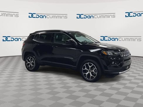 New 2026 Jeep Compass Limited AWD/4WD image 2