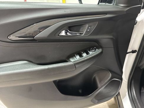 Used 2021 Chevrolet TrailBlazer RS FWD image 20