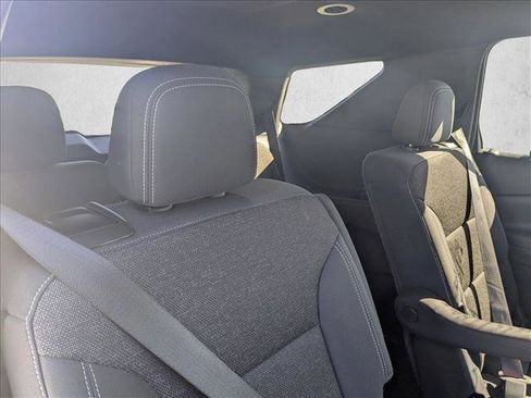 Used 2024 Chevrolet Traverse LT image 19