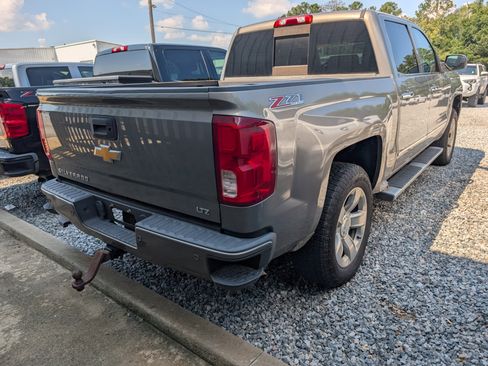 Used 2017 Chevrolet Silverado 1500 LTZ Z71 w/ LTZ Plus Package image 3