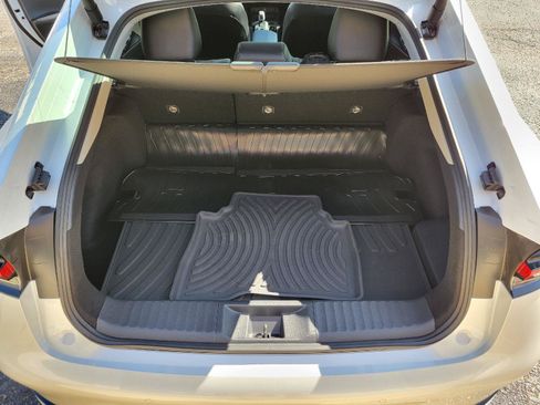 Used 2024 Toyota Prius Limited w/ Limited Premium Package FWD image 29