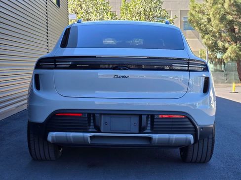 New 2026 Porsche Macan Turbo Electric image 6