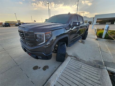 Used 2024 GMC Sierra 1500 AT4 w/ Technology Package AWD/4WD image 3
