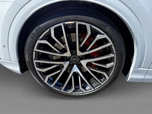 New 2026 Audi SQ8 Prestige AWD/4WD image 9