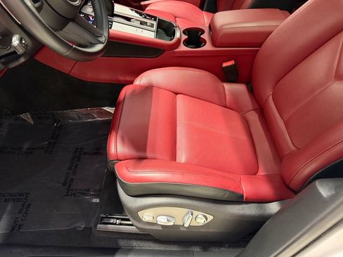 Used 2024 Porsche Macan GTS w/ Premium Plus Package AWD/4WD image 30