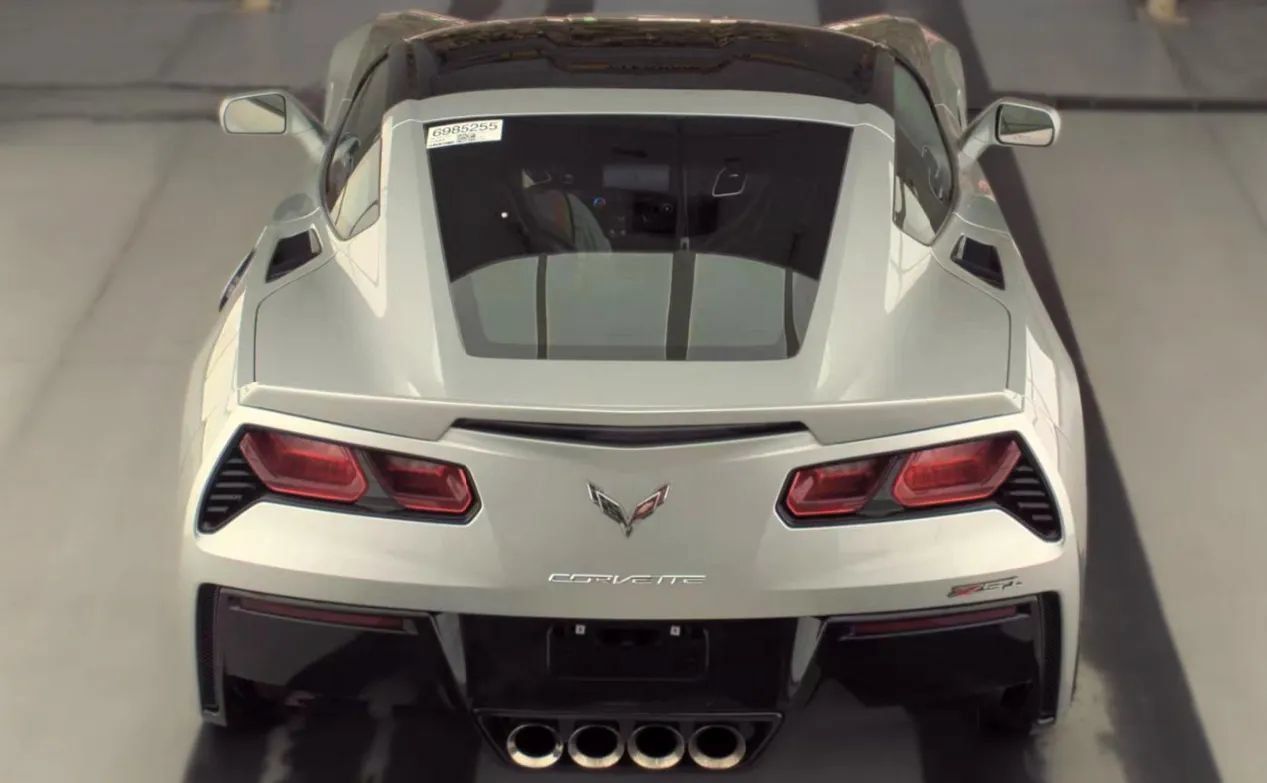 Used 2016 Chevrolet Corvette Stingray Coupe w/ 2LT Preferred Equipment Group RWD image 4