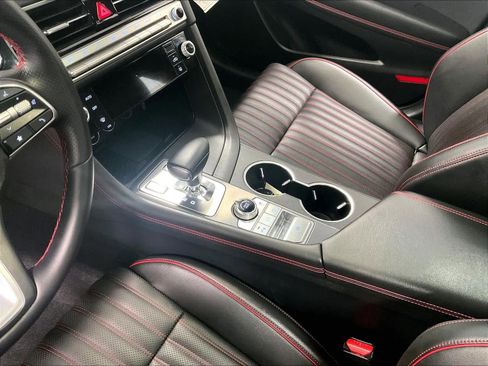 Used 2025 Genesis G70 3.3T Advanced image 20