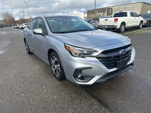 Used 2025 Subaru Legacy Premium image 13