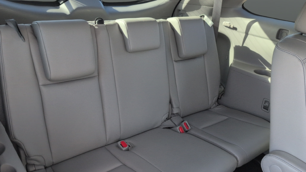 Used 2019 Toyota Highlander XLE AWD/4WD image 28