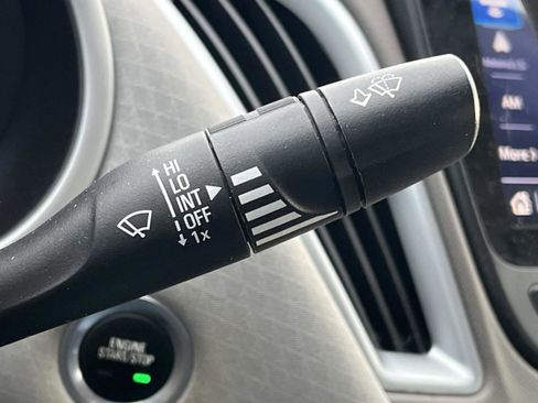 Used 2024 Chevrolet Malibu LT image 38