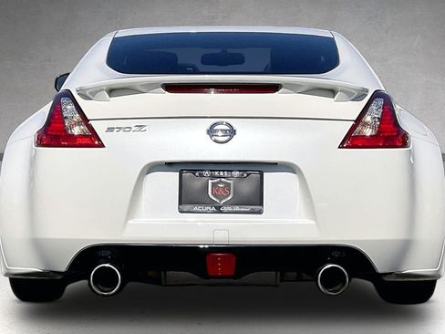 Used 2020 Nissan 370Z Coupe RWD image 4
