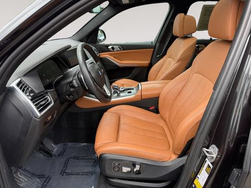 Certified 2022 BMW X5 xDrive40i w/ Premium Package AWD/4WD image 9