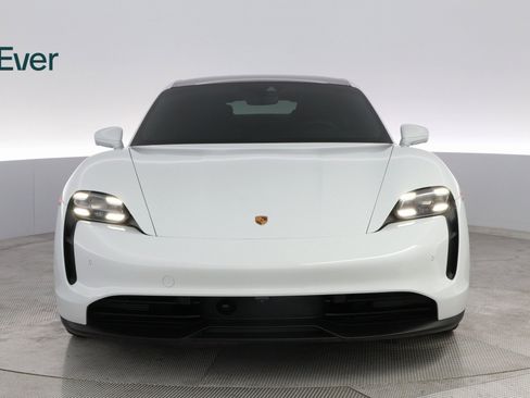 Used 2022 Porsche Taycan 4S image 3