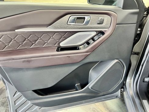 Used 2026 Ford Explorer Platinum w/ LUX Leather Package AWD/4WD image 26