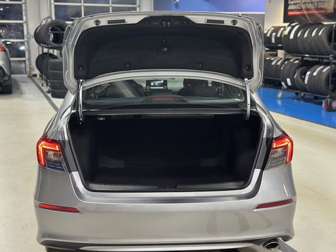 Used 2023 Honda Civic Sport image 6