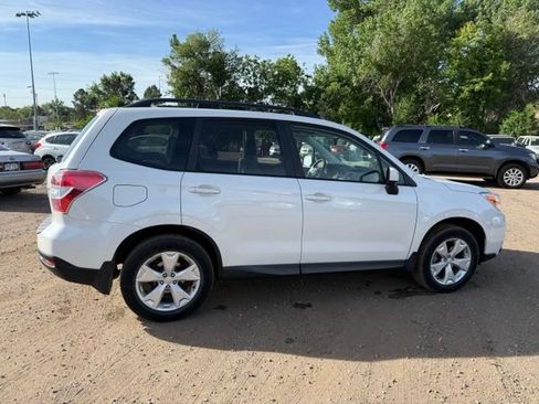 Used 2016 Subaru Forester 2.5i Premium w/ All-Weather Package AWD/4WD image 7