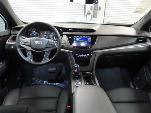 Certified 2022 Cadillac XT5 Luxury image 28
