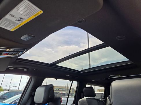 New 2026 Jeep Grand Wagoneer Limited AWD/4WD image 26