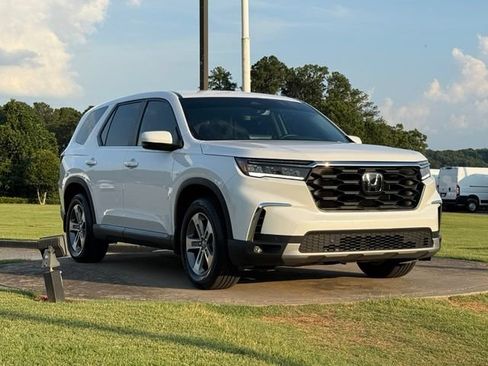 Used 2025 Honda Pilot EX-L image 1