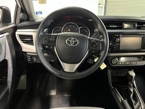 Used 2016 Toyota Corolla LE FWD image 21