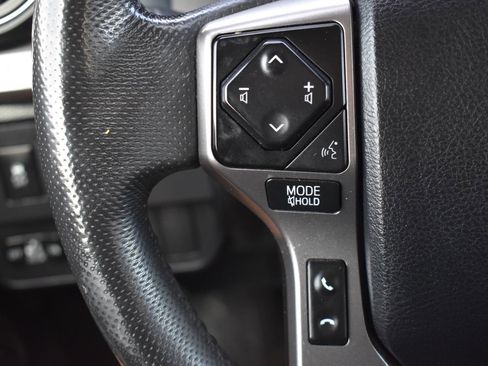 Used 2023 Toyota Tacoma SR5 w/ Technology Package image 6