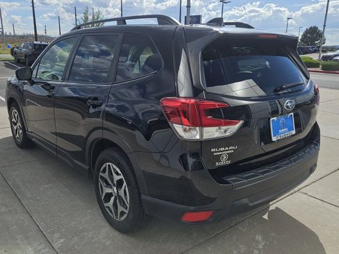 Used 2021 Subaru Forester Premium w/ Popular Package #1 AWD/4WD image 25