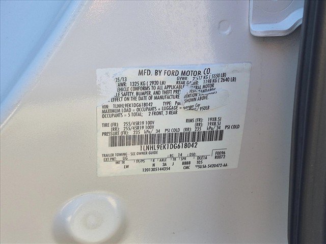 Used 2013 Lincoln MKS AWD image 27