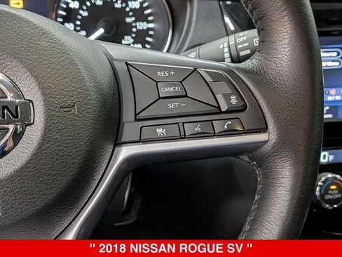 Used 2018 Nissan Rogue SV w/ Premium Package AWD/4WD image 18