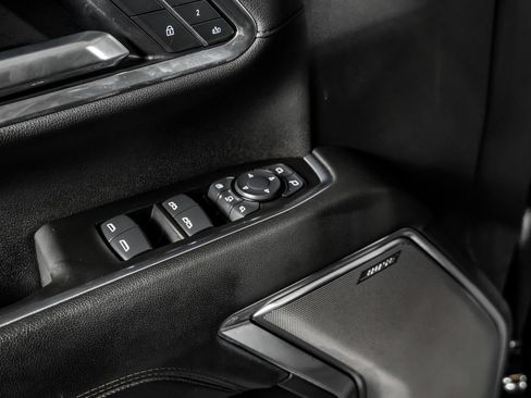 Used 2025 Chevrolet Silverado 3500 High Country w/ Technology Package AWD/4WD image 36