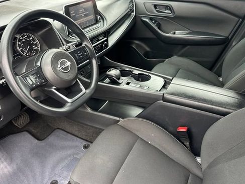 Used 2024 Nissan Rogue S image 10