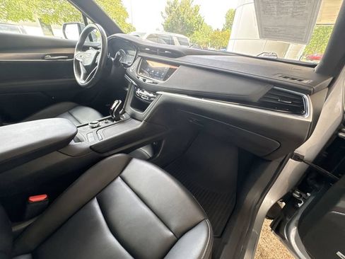 Certified 2024 Cadillac XT6 Luxury AWD/4WD image 29