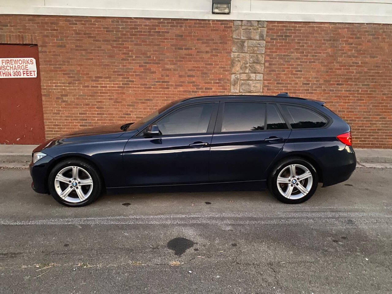 Used 2014 BMW 328d xDrive Wagon AWD/4WD image 3