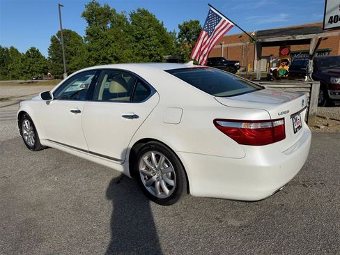 Used 2009 Lexus LS 460 image 3