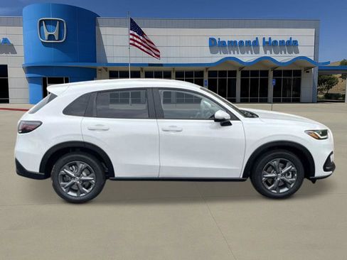 New 2026 Honda HR-V LX image 6