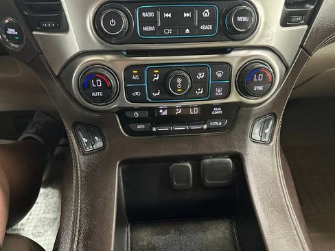 Used 2017 Chevrolet Suburban LT w/ Luxury Package AWD/4WD image 48