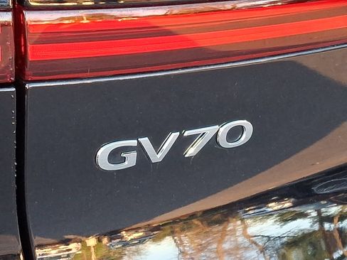 Certified 2025 Genesis GV70 2.5T w/ Advanced Package AWD/4WD image 29