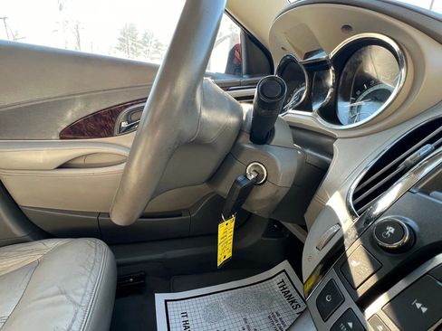 Used 2010 Buick LaCrosse CXL image 38