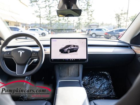 Used 2023 Tesla Model Y Long Range image 61