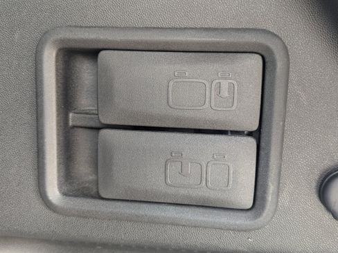 Used 2020 Chevrolet Equinox LT AWD/4WD image 5