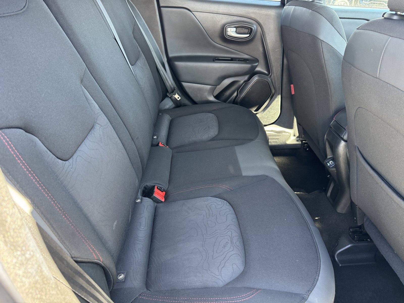 Used 2023 Jeep Renegade Trailhawk AWD/4WD image 11