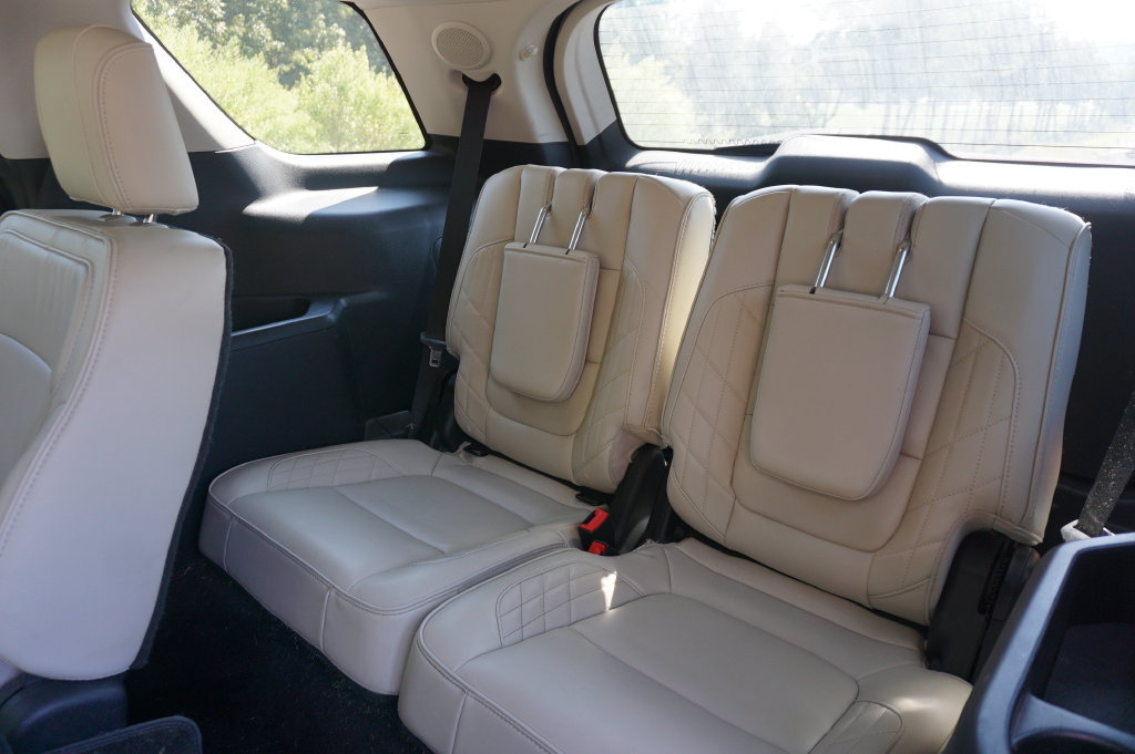 Used 2017 Ford Explorer Platinum AWD/4WD image 17