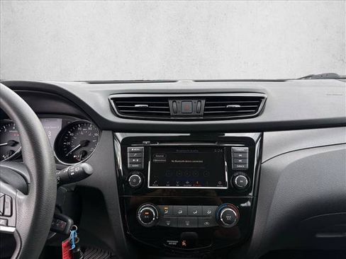 Used 2020 Nissan Rogue Sport S w/ Appearance Package FWD image 13